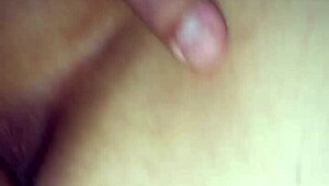 Metiendole la verga a la puta de mi esposa