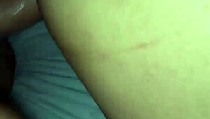 Metiendole la verga a la puta de mi esposa