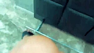 Im at the dentist getting fingered