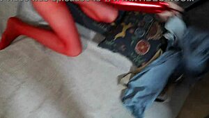 Laura Gives Christmas Pantyhose Blowjob Present