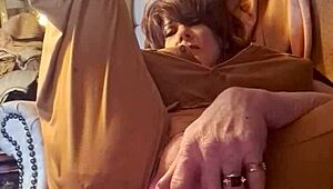 fine ass tranny uses big dildo
