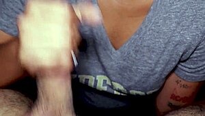 frida gives very sensual blowjob she knows how