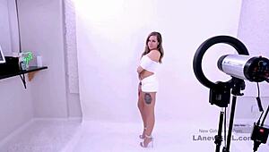 conversational neutral gorgeous brunette gets fucked in a modeling audition