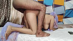 खूबसूरत नई मैरिड भाभी देवर के साथ xxxx सेक्स कर रही है देसी टीन लड़की हिंदी ऑडियो सेक्स डॉगी स्टाइल में