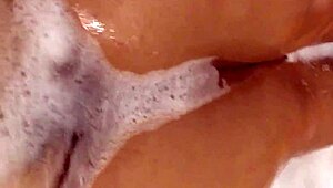 Enjoy this fun soft bath game today
