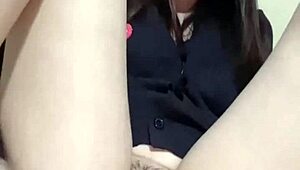 Beautiful Girls Use Cucumbers In Softcore Solo Collection