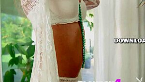 Petite Big Tits Brunette Milf Kimmy Granger Poses Naked