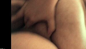 masturbate gordinha peitao solo