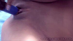 close up masturbation session with tania spice outdoors