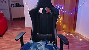 Justyourwaifu redhead on webcam