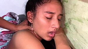 ayudo a masturbar a mi hermanastro in interracial massage