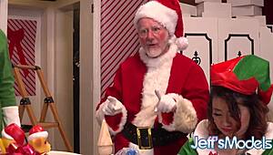 chubby sluts are having a blast with santa and his elves 🎅