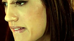 busty mom caught step daughter masturbating and licks pussy