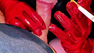 Close up blowjob puts a silicone plug on me comfortably