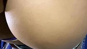 me follo a la culona de mi jefa en tanga por un aumento