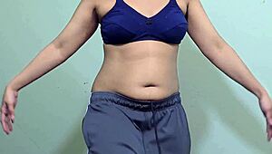 desi solo college girl exercise karte howay apne mammay or gand dikha rahi hai big ass natural tits