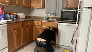 Plumber rams virgin hard on prom night