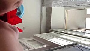 Milf stepmom gets huge creampie under skirt