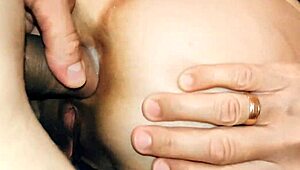 Heim-Compilation zeigt echte Milf Ehefrau im POV Anal