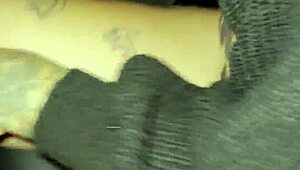 Taxi Driver Discovers Couple Having Sex In Backseat
