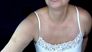I turned my stepmom into my webcam whore