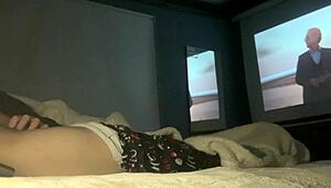 Mi Hermanastro Me Invita A Ver Pelicula Y Termino En Su Polla